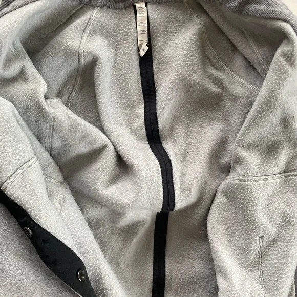 Lululemon Jacket - Picture 9 of 10